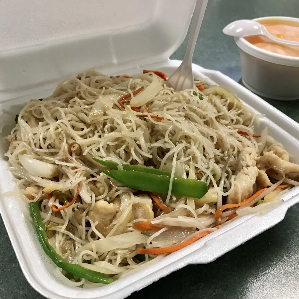 chicken chow mei fun 鸡炒米粉